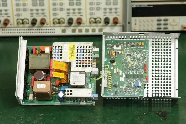 控制板和主板采用排线连接